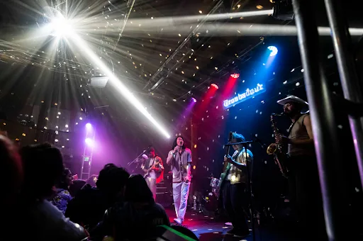 Lot 3 at the Troubadour, 2/24/23 — live performance
